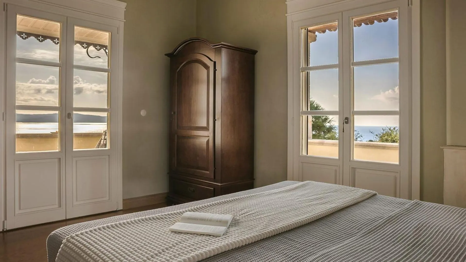 Delightful Kefalonia Villa 5 Bedrooms Panoramic Sea Mountain Views Atsoupades